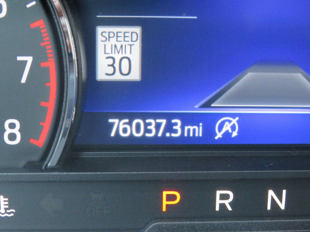 Ford Explorer photo 15