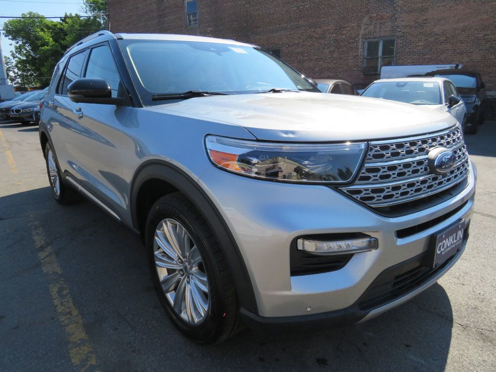Ford Explorer photo 5