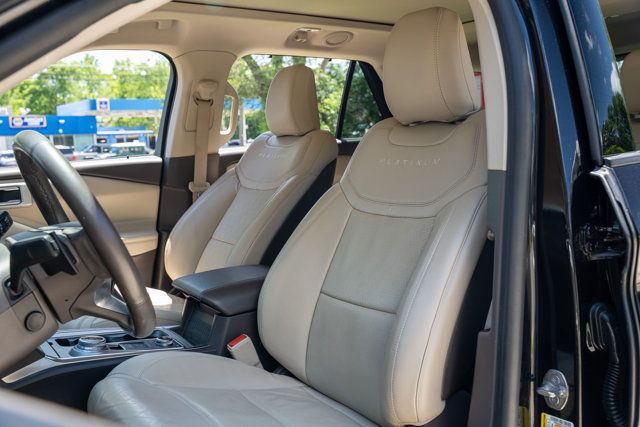 2020 Ford Explorer Local Trade/Platinum Pkg/Heated&Cooled Massaging Seats/Pano Roof - 23034244 - 19