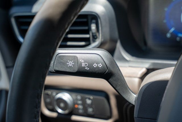 2020 Ford Explorer Local Trade/Platinum Pkg/Heated&Cooled Massaging Seats/Pano Roof - 23034244 - 23