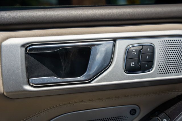 2020 Ford Explorer Local Trade/Platinum Pkg/Heated&Cooled Massaging Seats/Pano Roof - 23034244 - 30