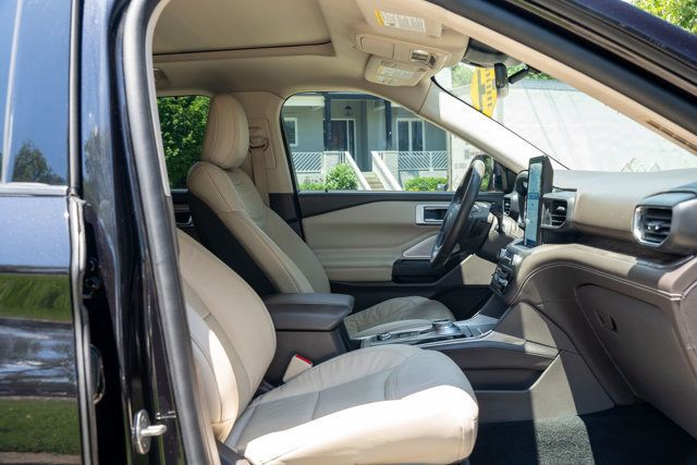 2020 Ford Explorer Local Trade/Platinum Pkg/Heated&Cooled Massaging Seats/Pano Roof - 23034244 - 44