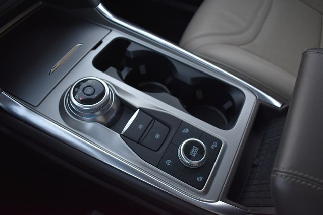 2020 Ford Explorer Platinum 4WD - 23038780 - 24