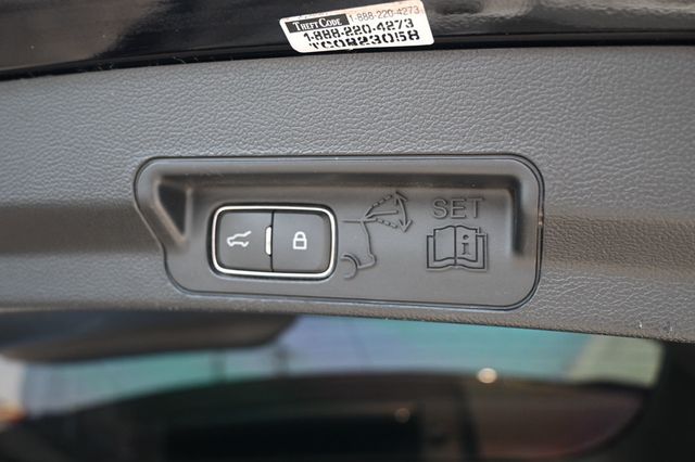 2020 Ford Explorer ST 4WD - 23041735 - 18