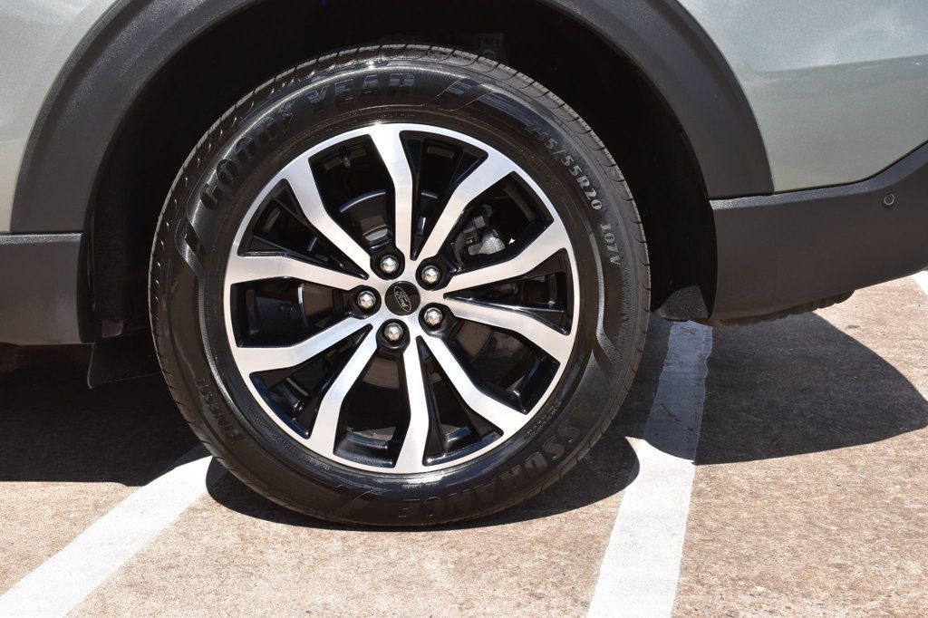 2020 Ford Explorer ST photo 11