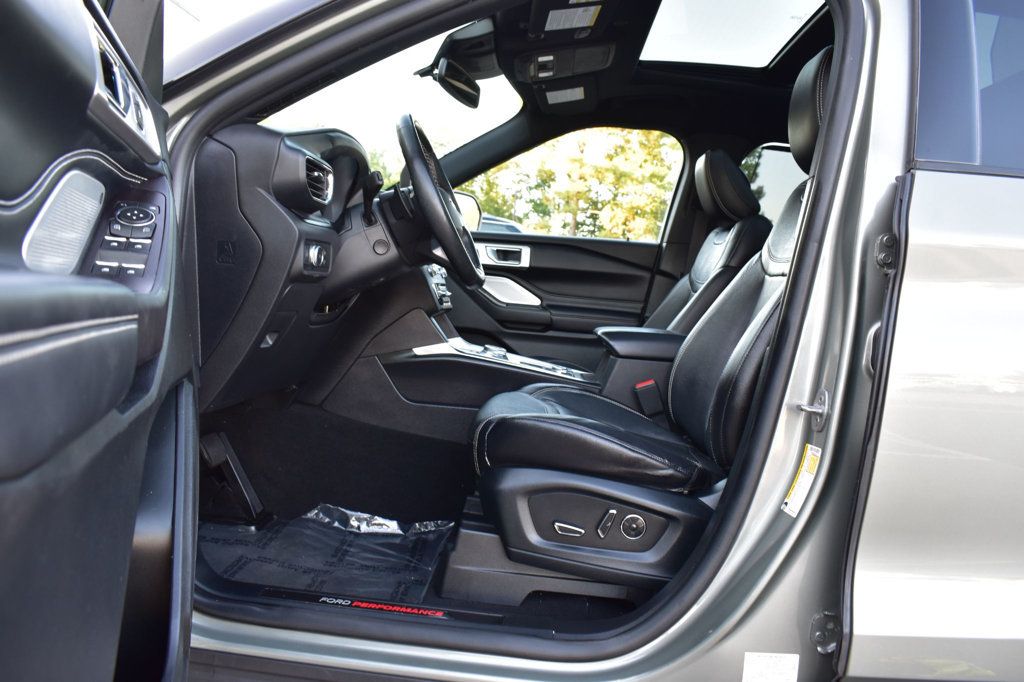 2020 Ford Explorer ST photo 14