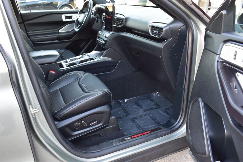 2020 Ford Explorer ST photo 19