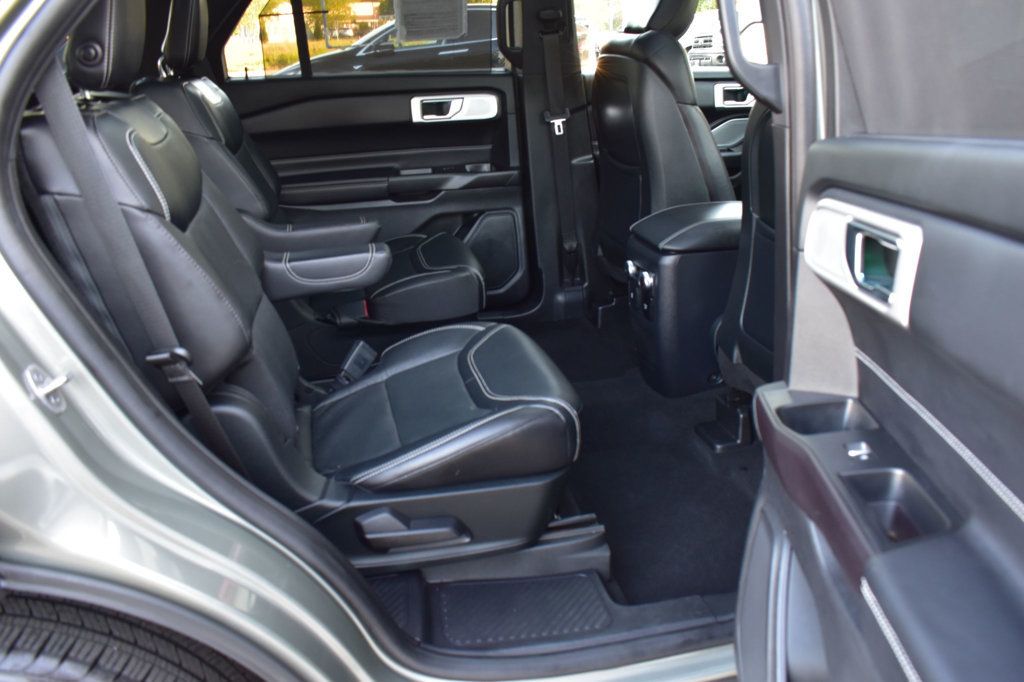 2020 Ford Explorer ST photo 23