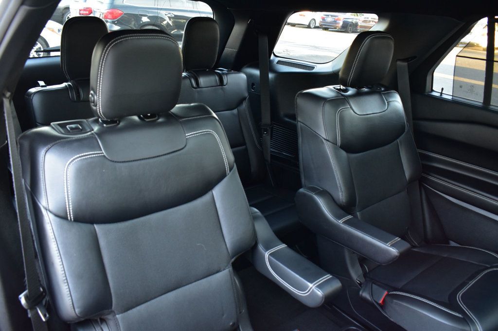 2020 Ford Explorer ST photo 24