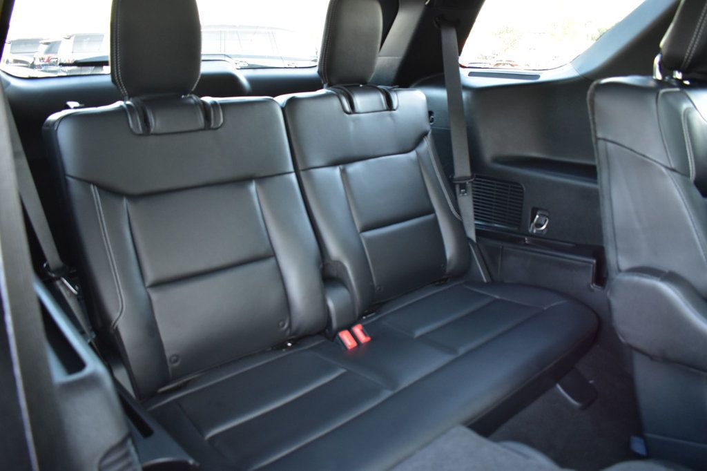 2020 Ford Explorer ST photo 28
