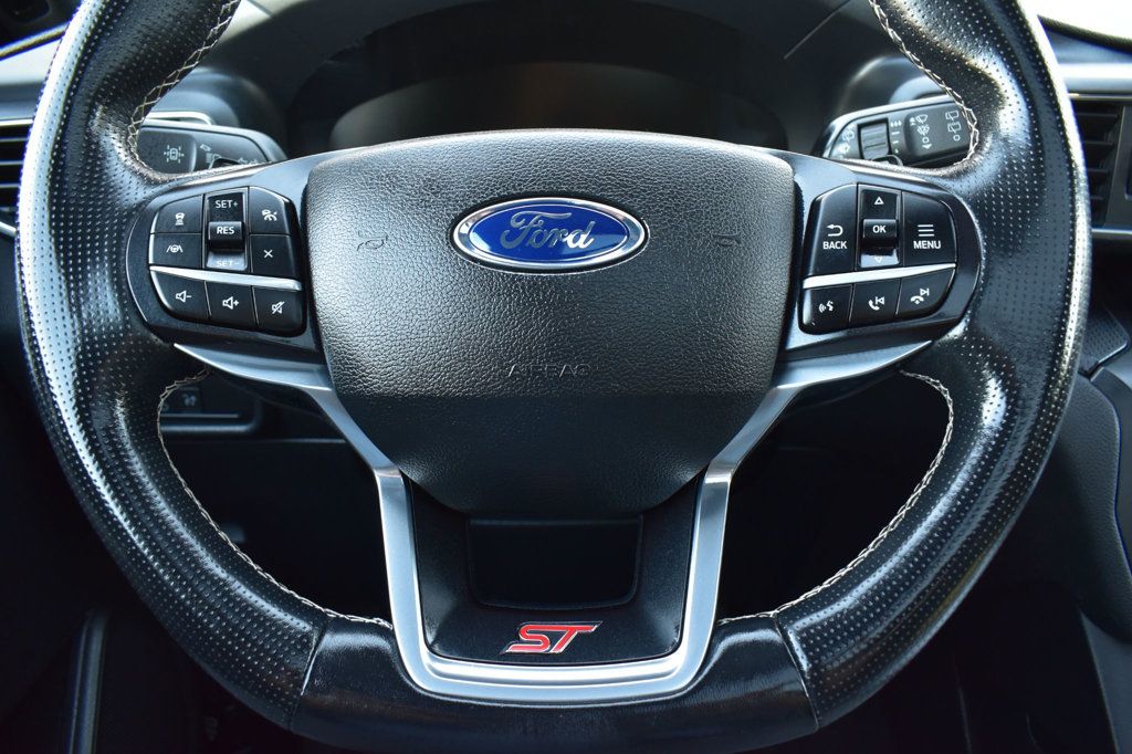 2020 Ford Explorer ST photo 35