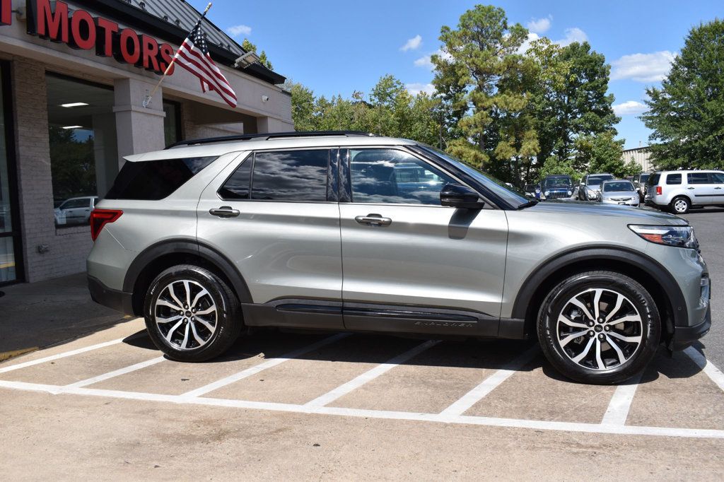2020 Ford Explorer ST photo 6