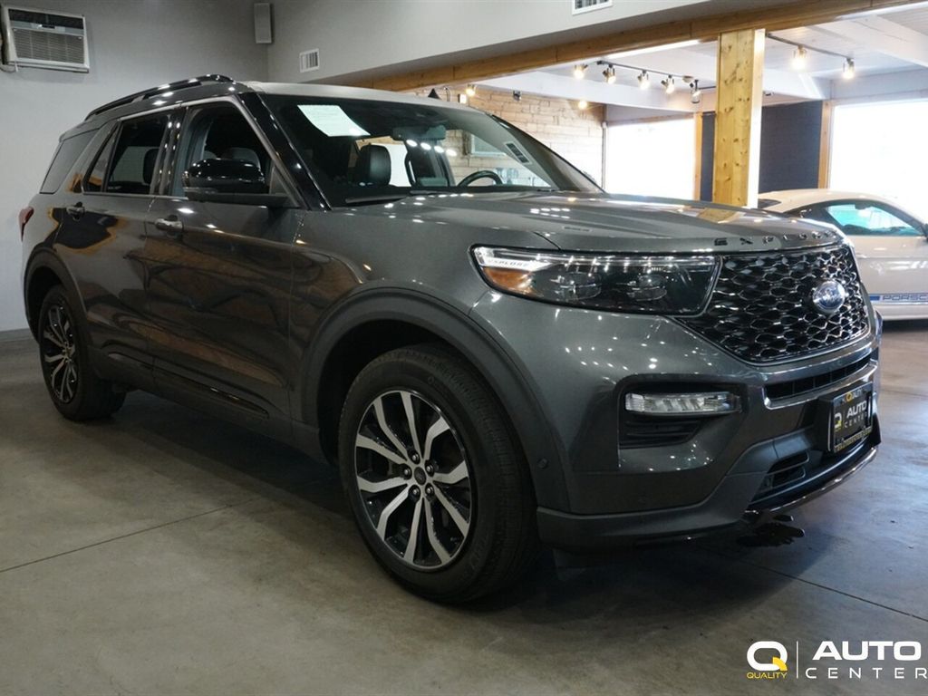 2020 Ford Explorer ST photo 2
