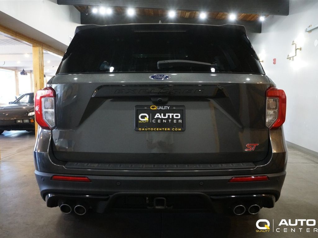 2020 Ford Explorer ST photo 4