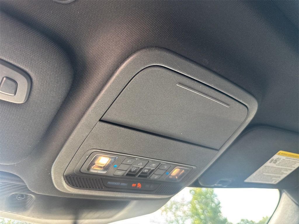 2020 Ford Explorer ST photo 31