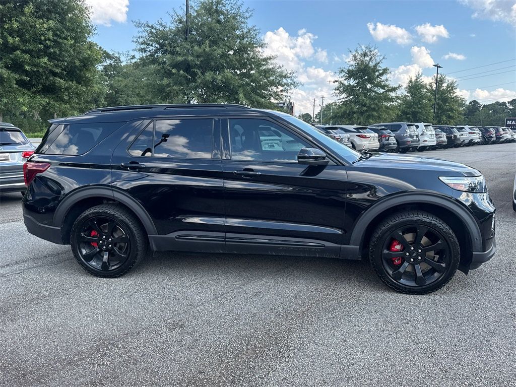2020 Ford Explorer ST photo 8