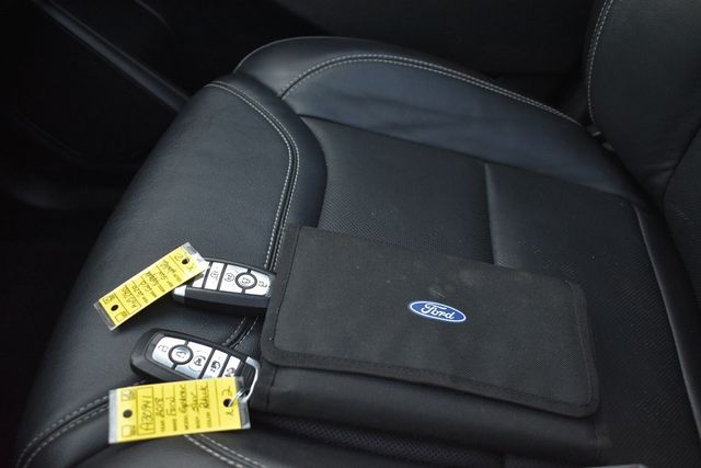 2020 Ford Explorer ST 4WD - 23008731 - 31
