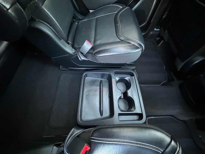 2020 Ford Explorer ST 4WD - 22916514 - 31