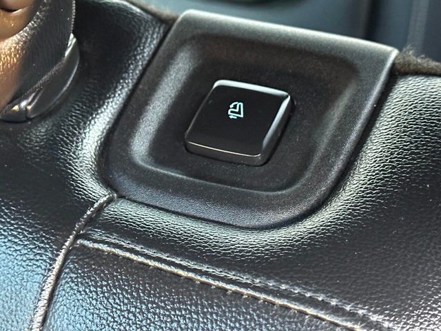 2020 Ford Explorer ST 4WD - 22946462 - 24