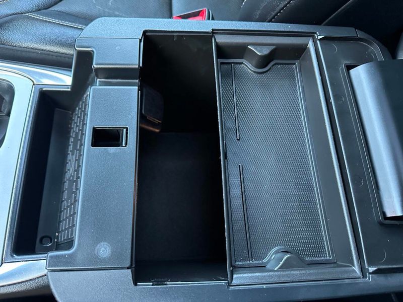 2020 Ford Explorer ST 4WD - 22946462 - 69