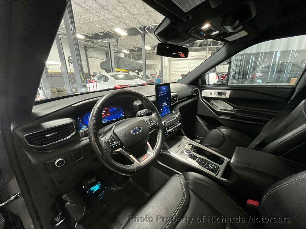 2020 Ford Explorer ST photo 12