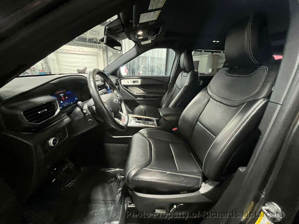 2020 Ford Explorer ST photo 13