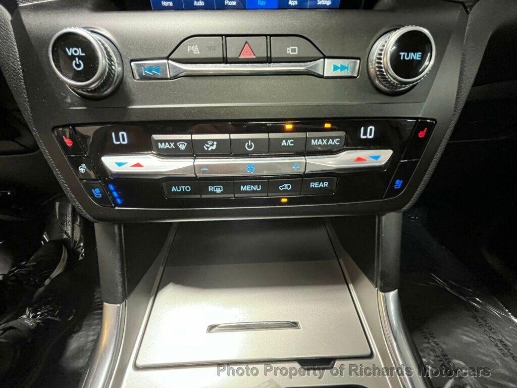 2020 Ford Explorer ST photo 27