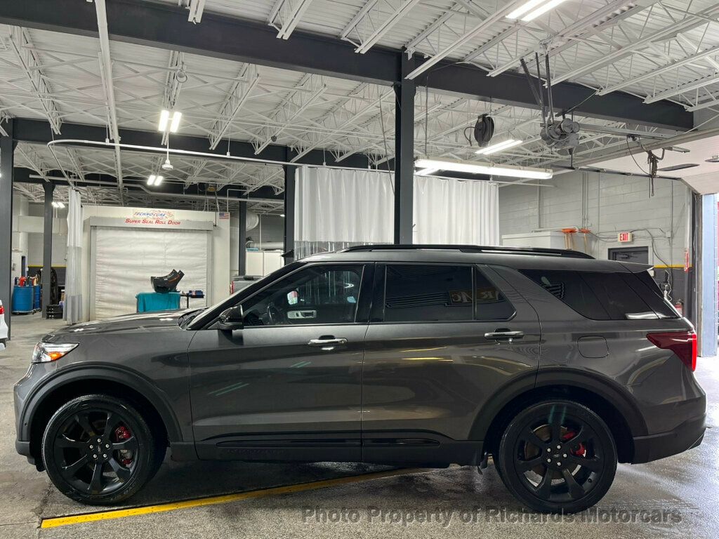 2020 Ford Explorer ST photo 6