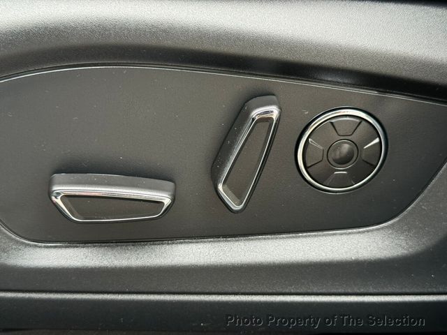 2020 Ford Explorer ST4WD W/TWIN PANEL MOONROF, PREMIUM TECHNOLOGY PKG & ST STREET  - 22953083 - 19