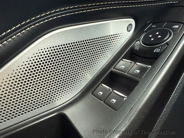 2020 Ford Explorer ST4WD W/TWIN PANEL MOONROF, PREMIUM TECHNOLOGY PKG & ST STREET  - 22953083 - 32