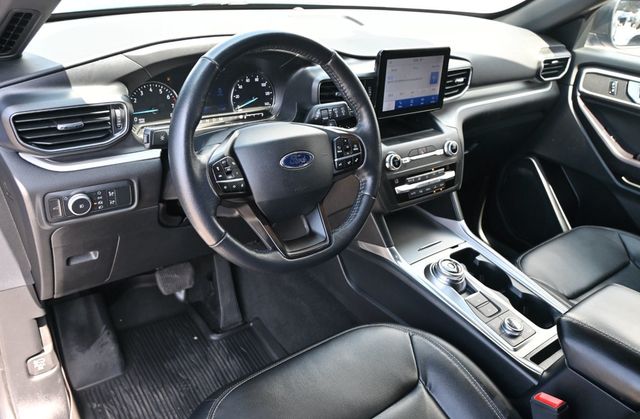 2020 Ford Explorer XLT 4WD - 23061871 - 9