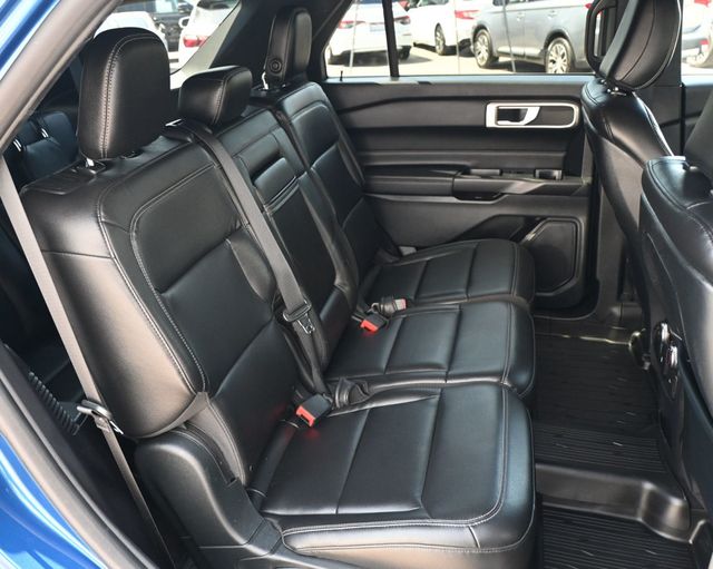 2020 Ford Explorer XLT 4WD - 23061871 - 22
