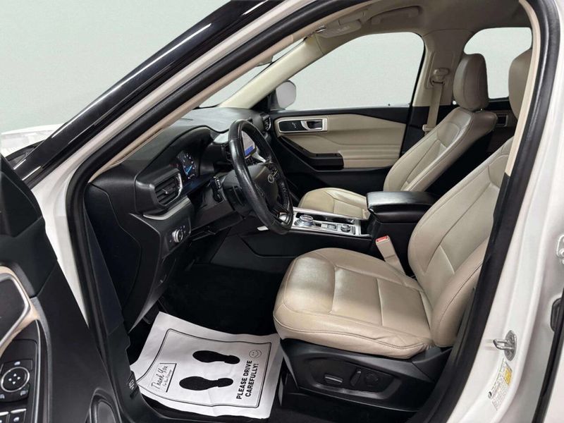 2020 Ford Explorer XLT 4WD - 23049468 - 14