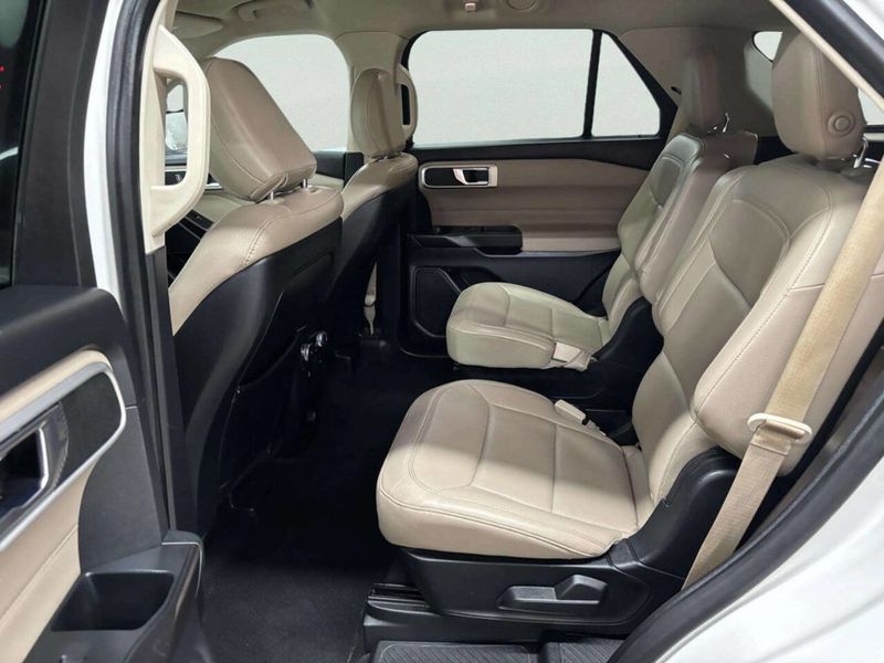 2020 Ford Explorer XLT 4WD - 23049468 - 16