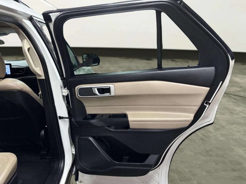 2020 Ford Explorer XLT 4WD - 23049468 - 18