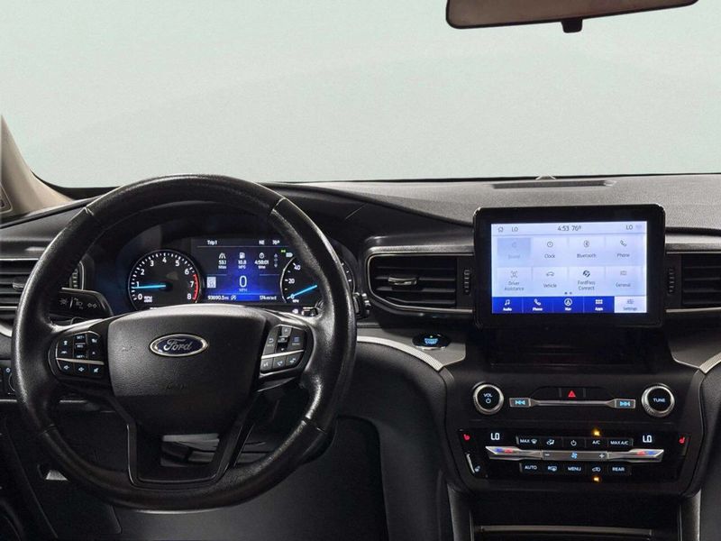 2020 Ford Explorer XLT 4WD - 23049468 - 24