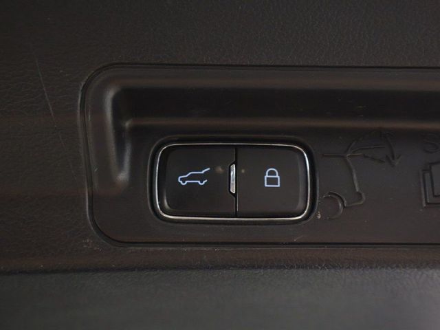 2020 Ford Explorer XLT 4WD - 23011640 - 19