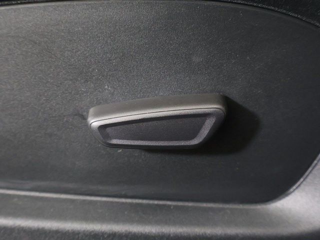 2020 Ford Explorer XLT 4WD - 23011640 - 33