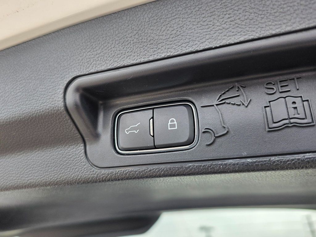 2020 Ford Explorer XLT 4WD - 22961683 - 10