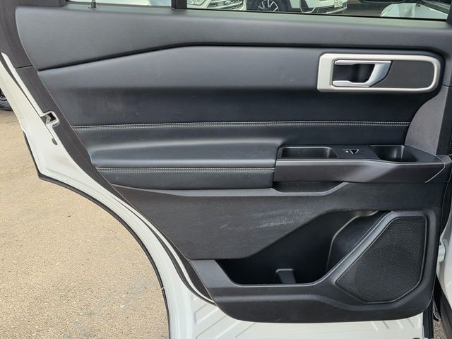 2020 Ford Explorer XLT 4WD - 22961683 - 17