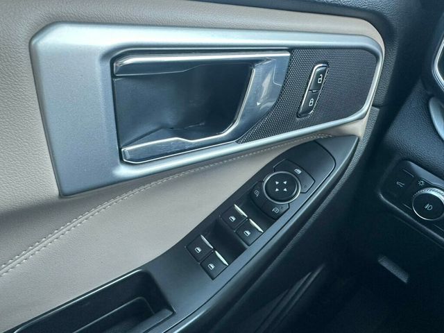 2020 Ford Explorer XLT AWD Leather - 22938563 - 10