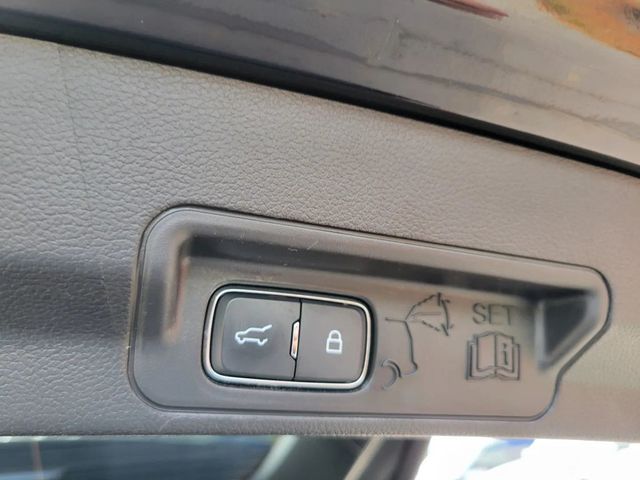 2020 Ford Explorer XLT Sport Utility 4D - 22884295 - 26