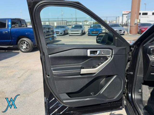 2020 Ford Explorer XLT Sport Utility 4D - 23058964 - 9