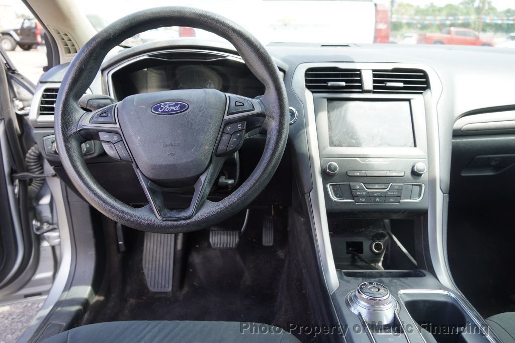 2020 Ford Fusion SE FWD - 22540697 - 6