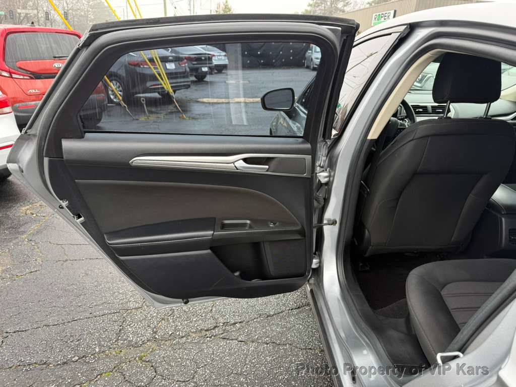 2020 Ford Fusion SE FWD - 22980756 - 9