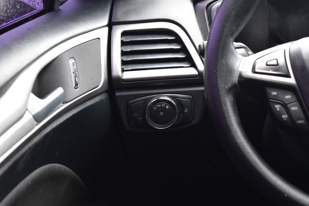 2020 Ford Fusion SE FWD - 23091055 - 15