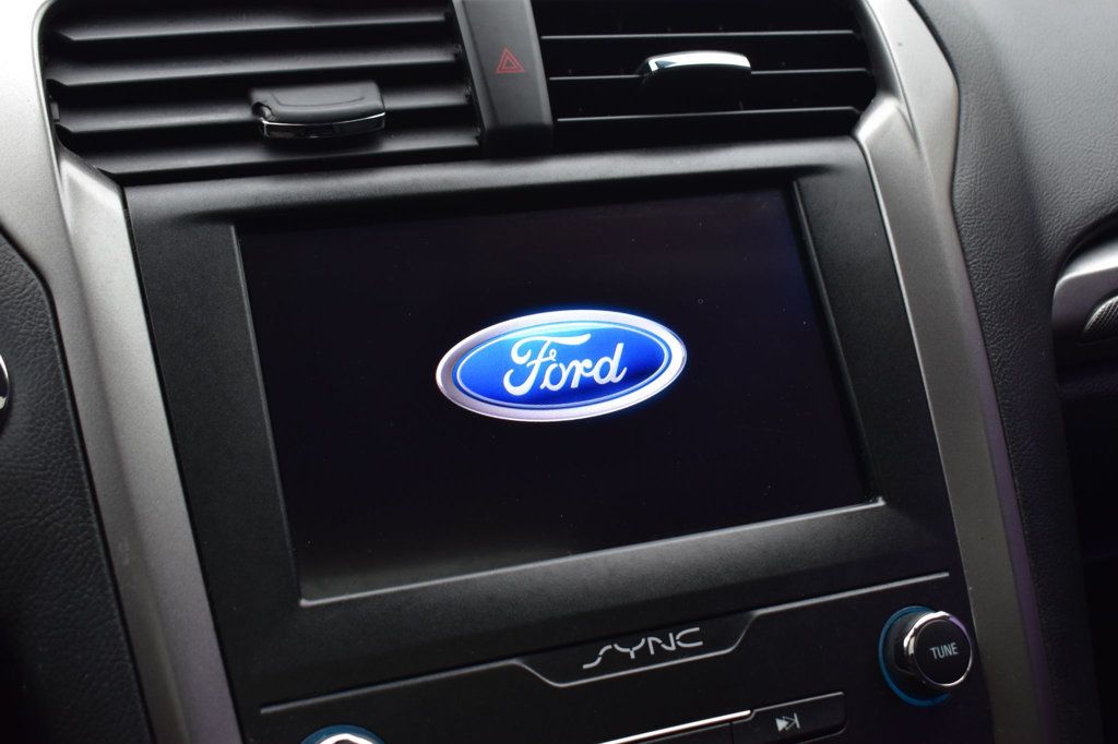 2020 Ford Fusion SE FWD - 23091055 - 16