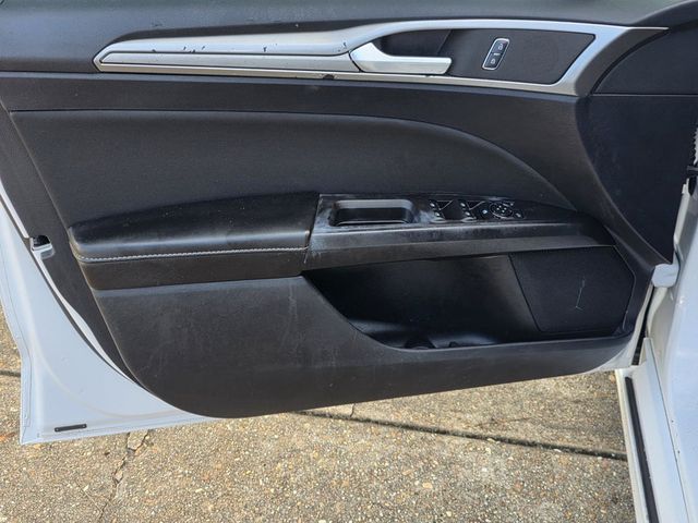 2020 Ford Fusion SE FWD - 23055504 - 32