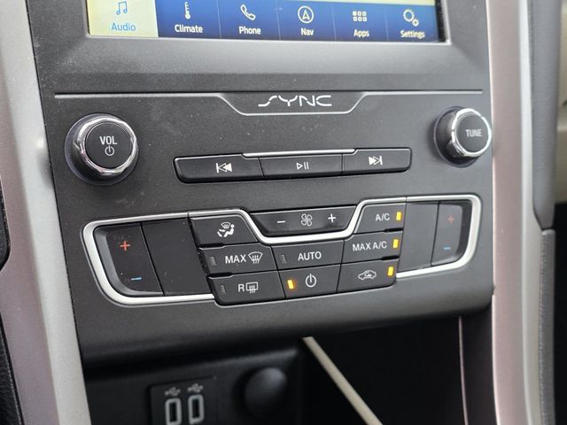2020 Ford Fusion SE FWD - 23069892 - 20