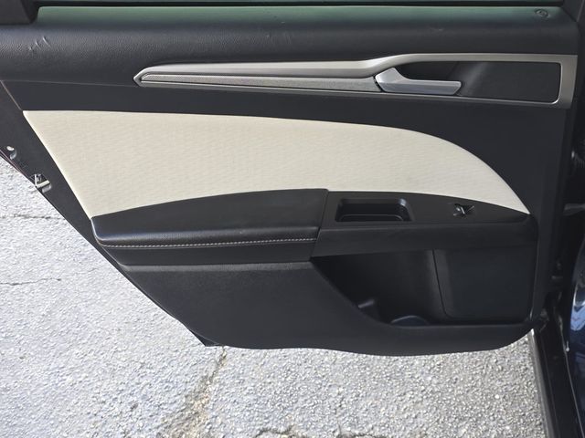 2020 Ford Fusion SE FWD - 23090288 - 32